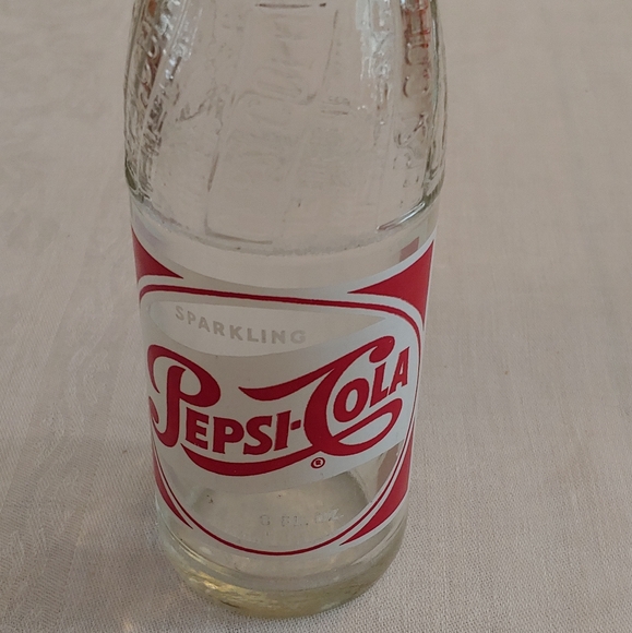 Vintage Pepsi Bottle Collectable - Picture 11 of 12
